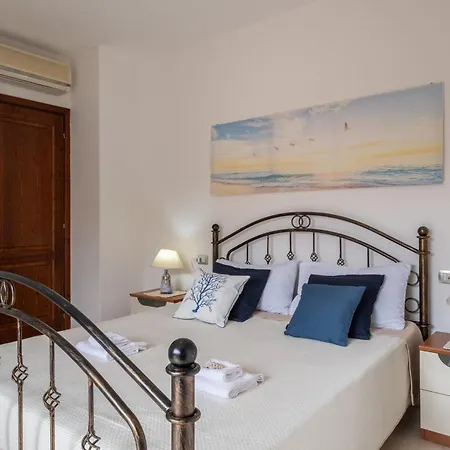 Ur - Sun & Sea Apartment